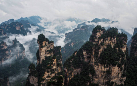 湖南游玩五天的旅游团价格多少，抱团去张家界旅游5日多少钱