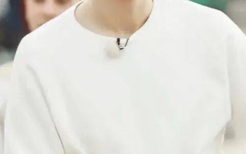 魏大勋被灌酒？出去聚餐全程酒杯不停地被劝酒！