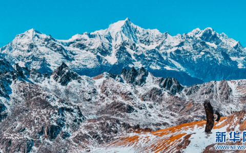 多角度记录梅里雪山最高峰卡瓦格博峰美景-梅里主峰卡瓦格博日照金山