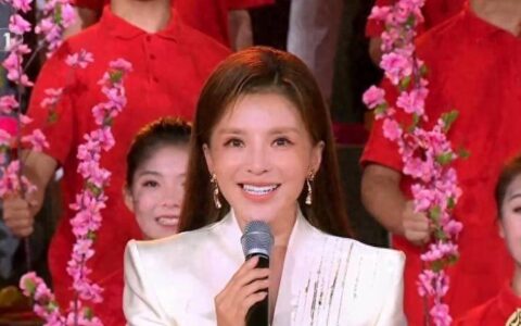 三次抗癌的央视主播：朱迅，是如何做到钢铁是怎样炼成的！-央视主持人朱迅得什么癌症