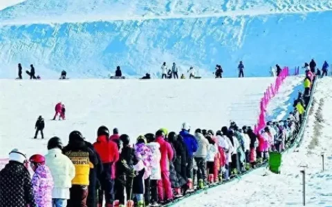 龙年春节新疆旅游市场开门红