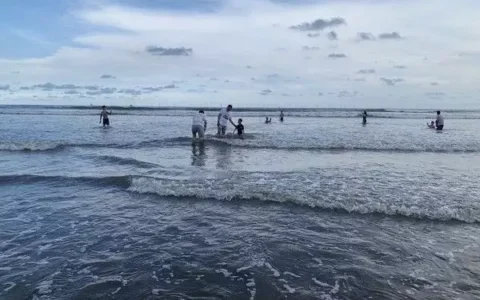 迎接炎炎夏日，海边出行攻略，畅享清凉与欢乐