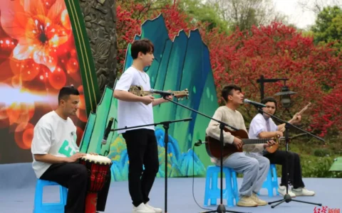 四川省山歌邀请赛开唱：全国16支队伍现场放歌，《栗子坪的歌声》获一等奖