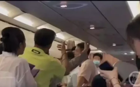 上海飞普吉岛一航班中途滞留7个半小时？一直没下飞机？航司回应