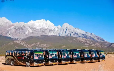 文旅火爆出圈！丽江华洋携手苏州金龙打造高端旅游新范本她因长得太漂亮2岁出道，演“小芈月”红遍全国，如今长成厌世脸