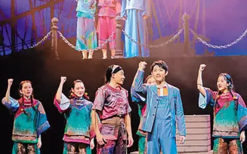 走进历史 倾听历史 思考历史