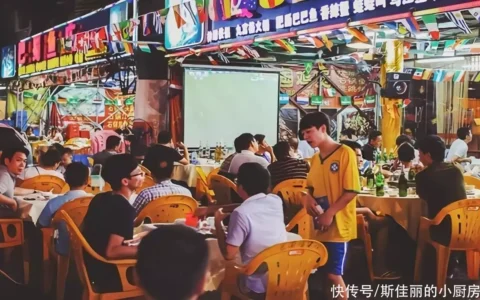 到广东东莞旅游，在潮汕吃烧鹅喝茅台得花多少？这个价你可接受？十万中国人到非洲种菜，二十年为啥不回国？来听听非洲女人的回答