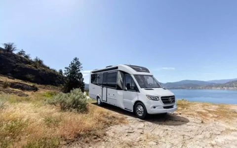 高端、创新房车力作！Leisure Travel Vans推出新款Unity FX徐帆用6年熬走了冯小刚前妻，如今张娣的模样，让徐帆羡慕不已