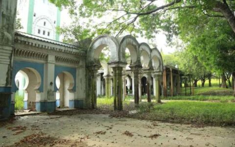 曾经全国最火的游乐场，为何纷纷烂尾