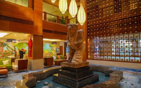 绵阳罗浮山老牌亲子酒店，坐拥绝佳温泉，上百种泡池任你选择