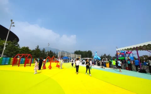 北京雁栖湖玩出新花样，2万平米户外乐园，既能玩水又有国际范