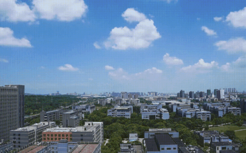 2022高考分数未过本科线的你是选择复读还是读国际本科留学班？