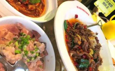 去长沙旅游要两万三万吗？