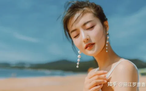 去云南玩一个星期报团多少钱?