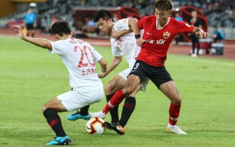 中超联赛（中国足球的崛起与挑战）