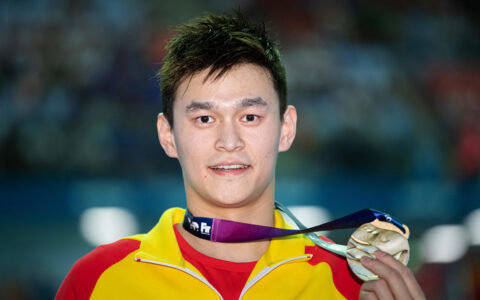 孙杨—游泳天才的荣耀与挑战
