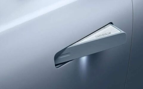 汽车隐藏式门把手：美观背后的救援隐患