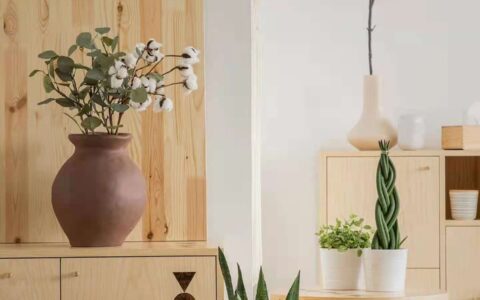 学校下午3点多就放学了，叫家长怎么去接孩子呢？