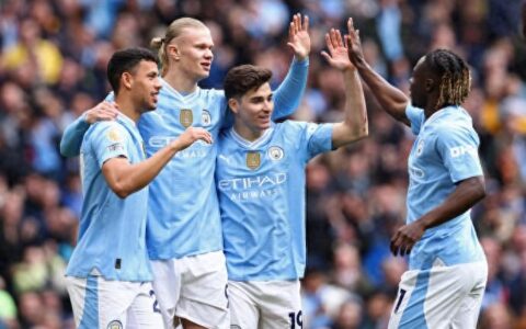 5-1!2-0!足坛疯狂一夜:曼联无缘欧冠，曼城登顶，拜仁+皇马全赢球