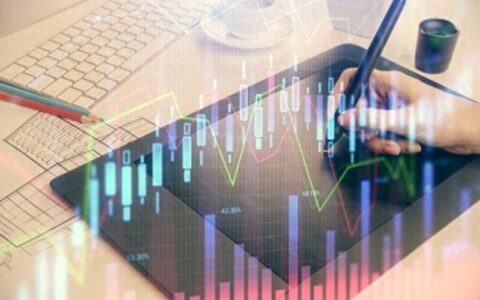 逆势布局！公募一季报出炉：丘栋荣加仓地产，傅鹏博重仓腾讯，刘格菘押注逆变器