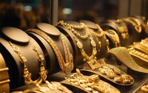 黄金价格“刹车”，黄金回收也“遭殃”！一天下跌超20元/克，有人亏了十几万【附黄金市场需求现状分析】