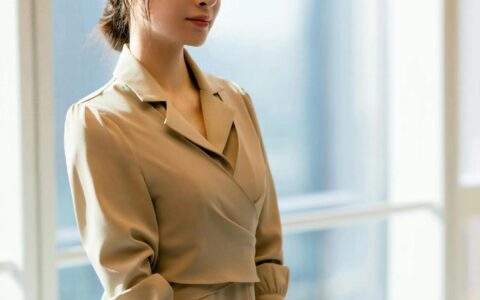 城中之城：赵辉周琳互诉爱意阳台激吻，苏见仁：车速太快我要下车