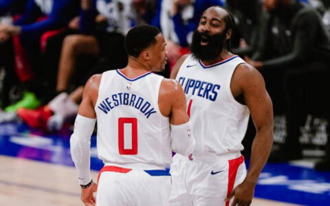 威少重返首发，快船备战季后赛