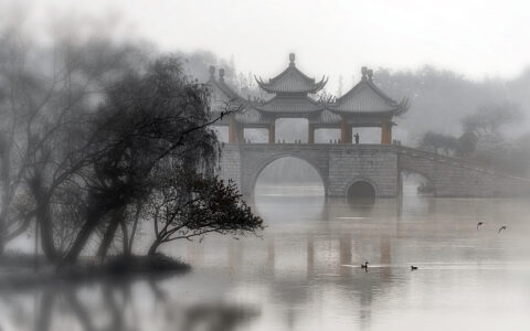 穿越千年的诗意：李白笔下的扬州