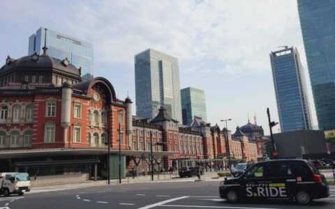 “LV店里都是中国人！”日元贬值下，海外游客涌入“扫货”