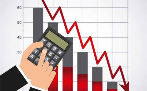 为何大家表面没钱，实则疯狂存钱？