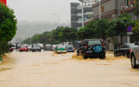 广西梧州遭遇“风暴洗礼”：城市如何化危为机？