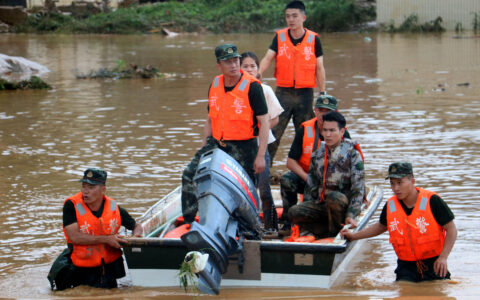 广东暴雨成灾：多条河流超警背后的深思与启示