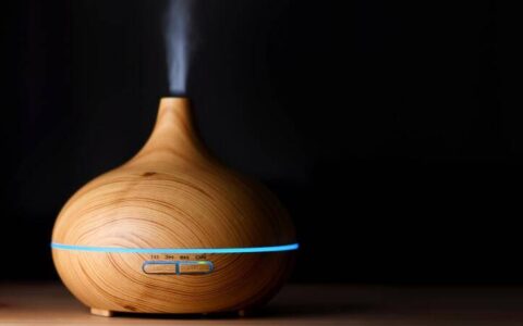 应用在智能加湿器触摸屏中的电容式触摸芯片