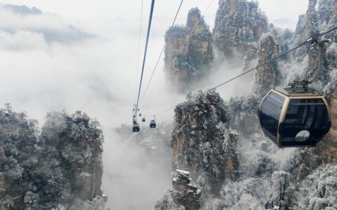 张家界自驾游全攻略：探秘仙境，畅游自然奇观！🌳
