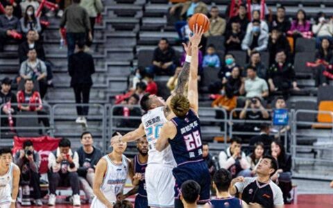 广东大胜山东，球迷赛后表现令人赞叹