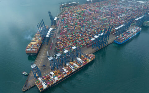 粤港贸易往来突破2500亿大关：经济融合的新里程碑