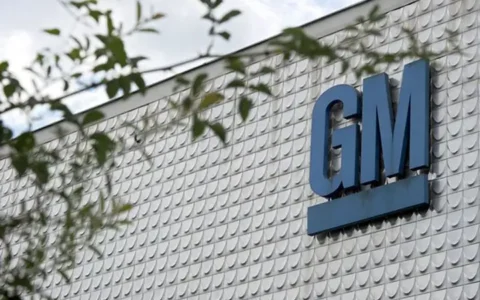 抢占电动汽车市场，通用把自己活成了供应商的模样