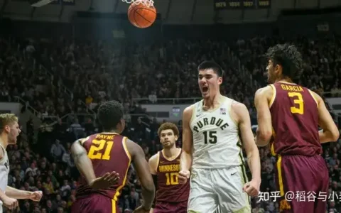 打出生涯最佳表现，华裔中锋已经成为了NCAA赛场的头号中锋？