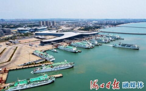 琼州海峡迎来返程高峰，过海车客平稳有序！