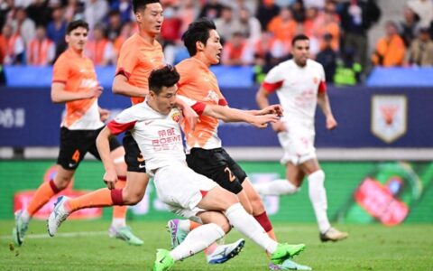 中超-武磊2射1传古斯塔沃2球 海港5-0海牛仍保持不败金身