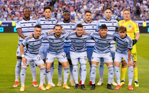 科隆足球队：保级希望渺茫，前路荆棘密布