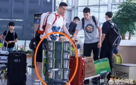 征战客场，杜峰指导为何带着好几箱水果呢？